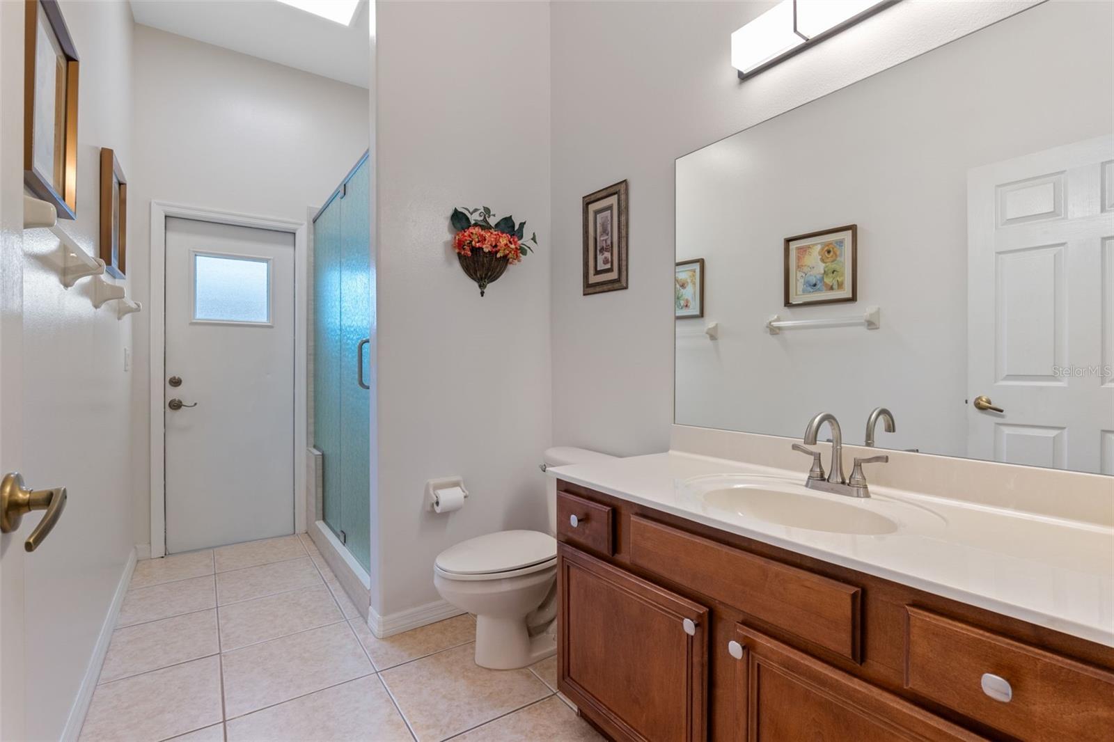 Image 22 of 44 For 12207 Shadowbrook Lane