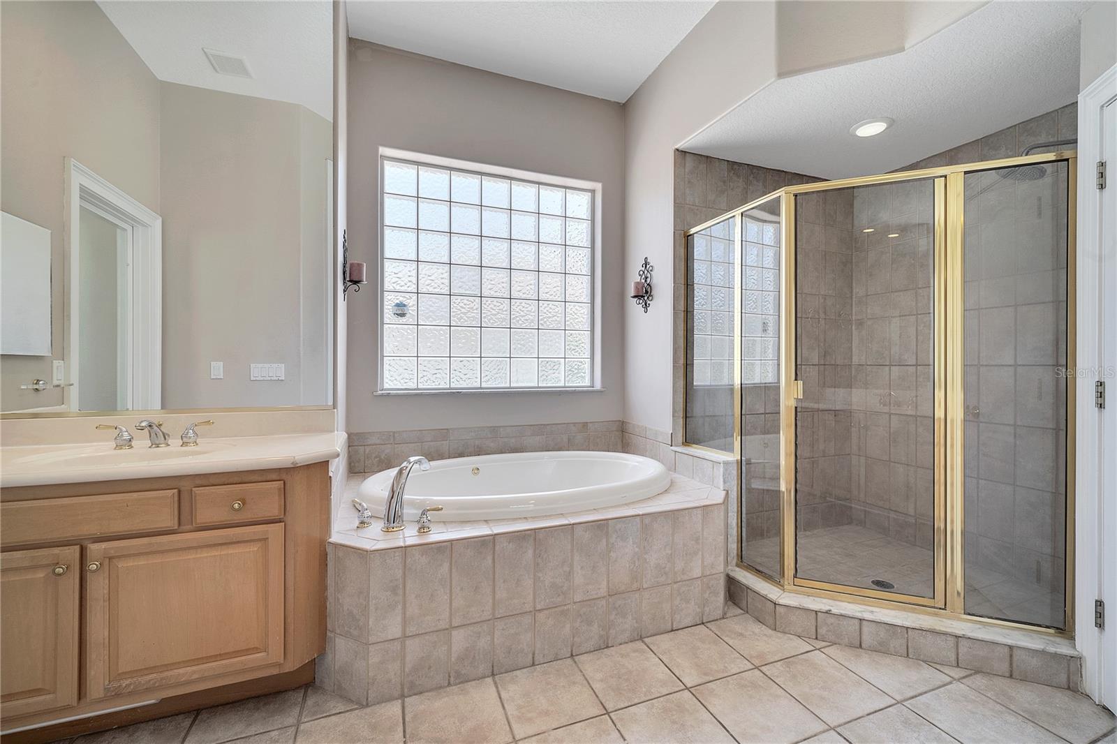 Image 12 of 40 For 424 Curry Court