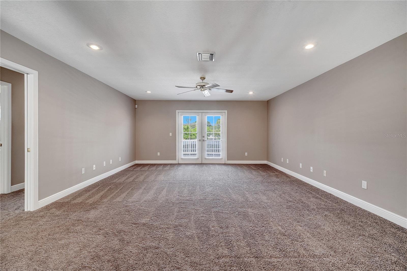 Image 18 of 40 For 424 Curry Court