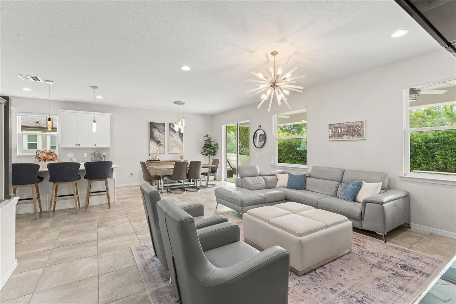 Image 15 of 45 For 2401 Oxmoor Drive