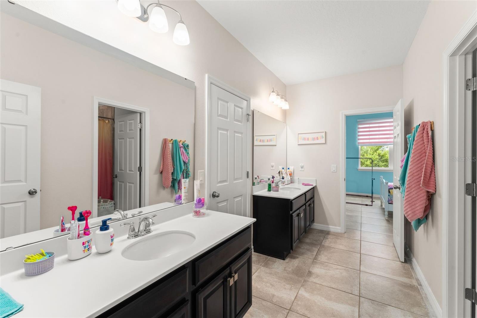 Image 29 of 45 For 2401 Oxmoor Drive