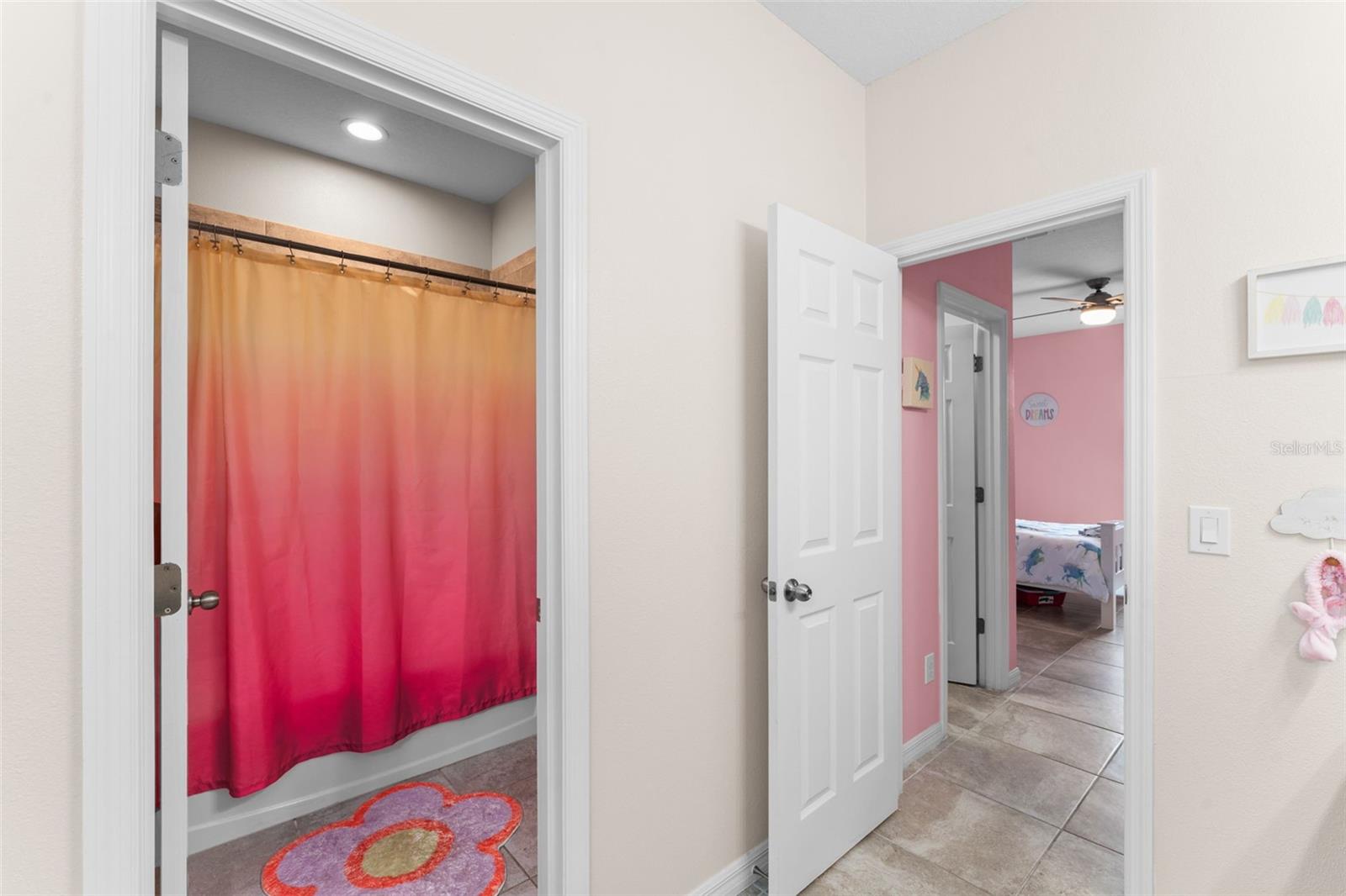 Image 30 of 45 For 2401 Oxmoor Drive