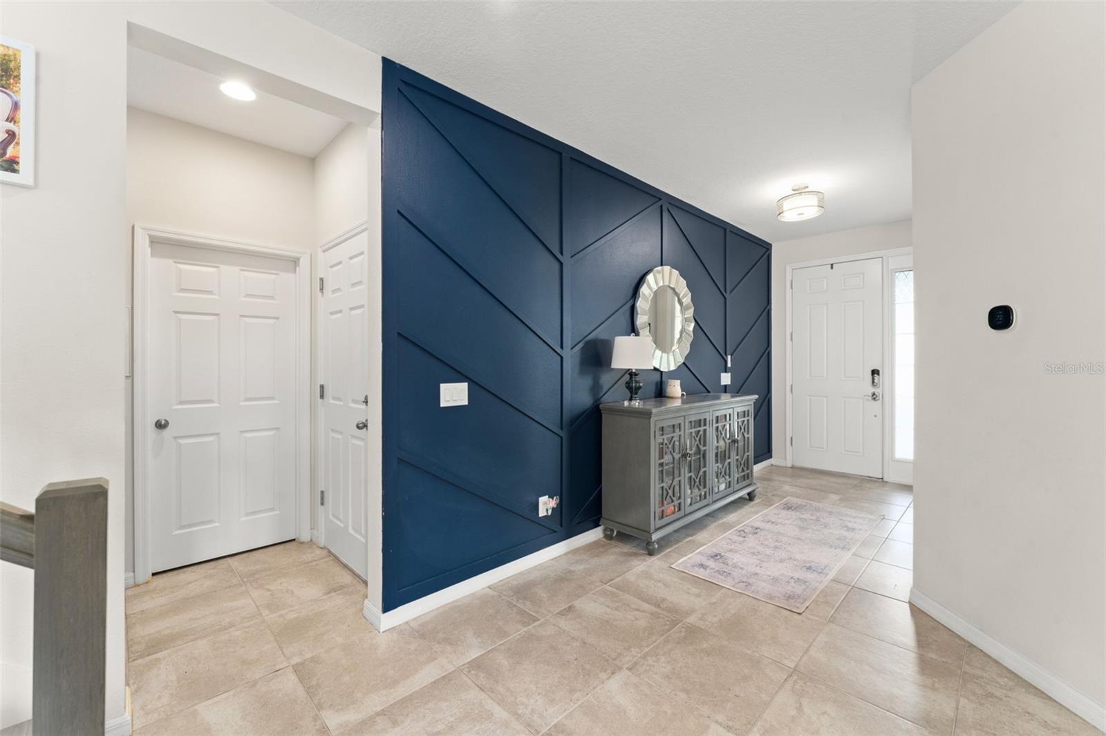 Image 5 of 45 For 2401 Oxmoor Drive