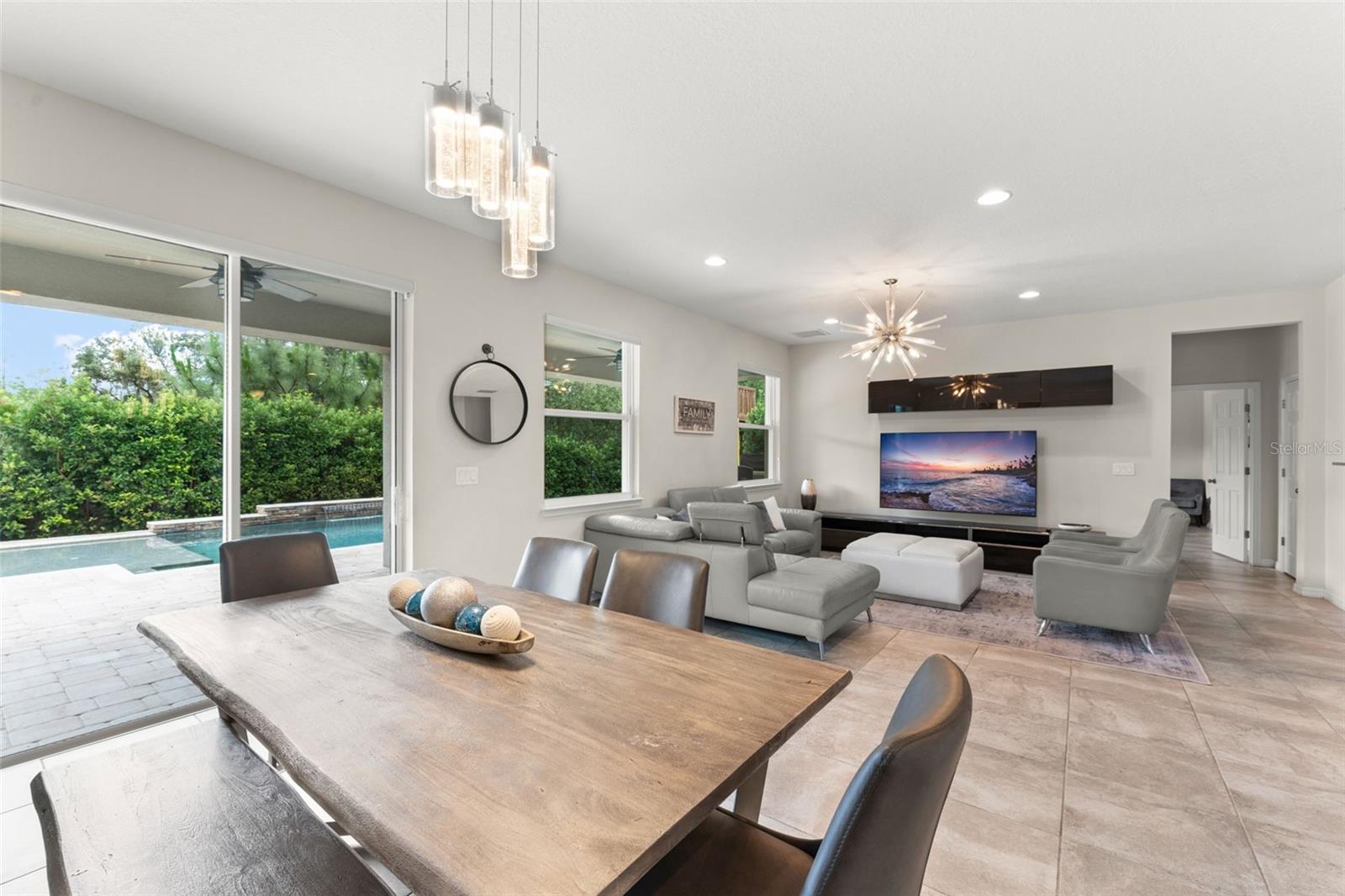 Image 9 of 45 For 2401 Oxmoor Drive