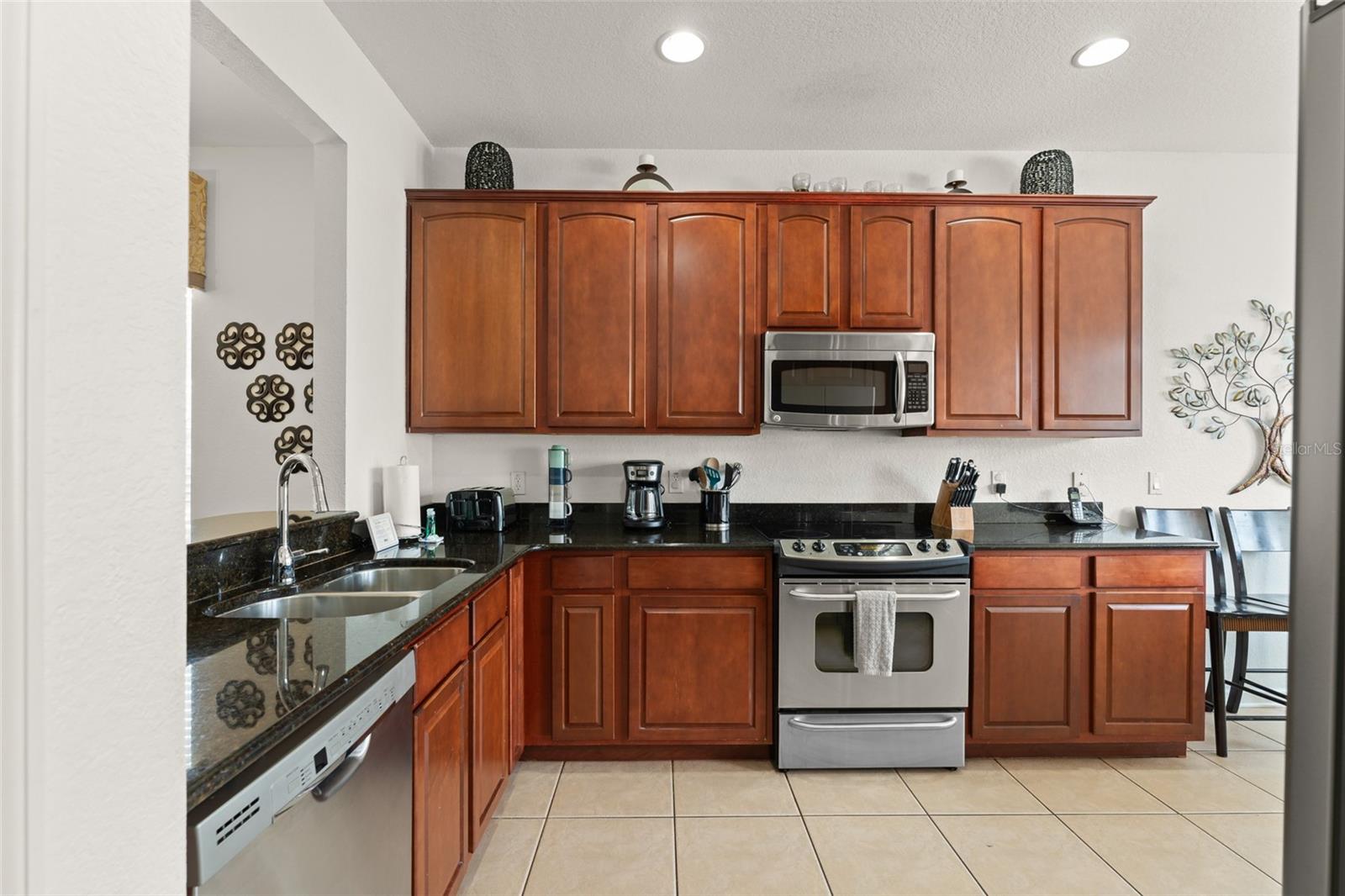 Image 5 of 41 For 7754 Teascone Boulevard