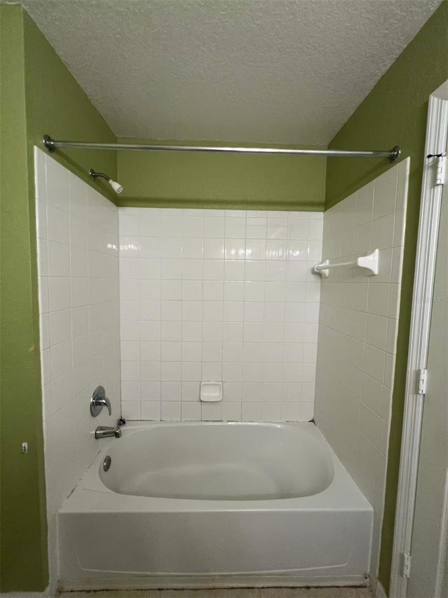 Image 19 of 43 For 4010 Santa Maria Drive 106