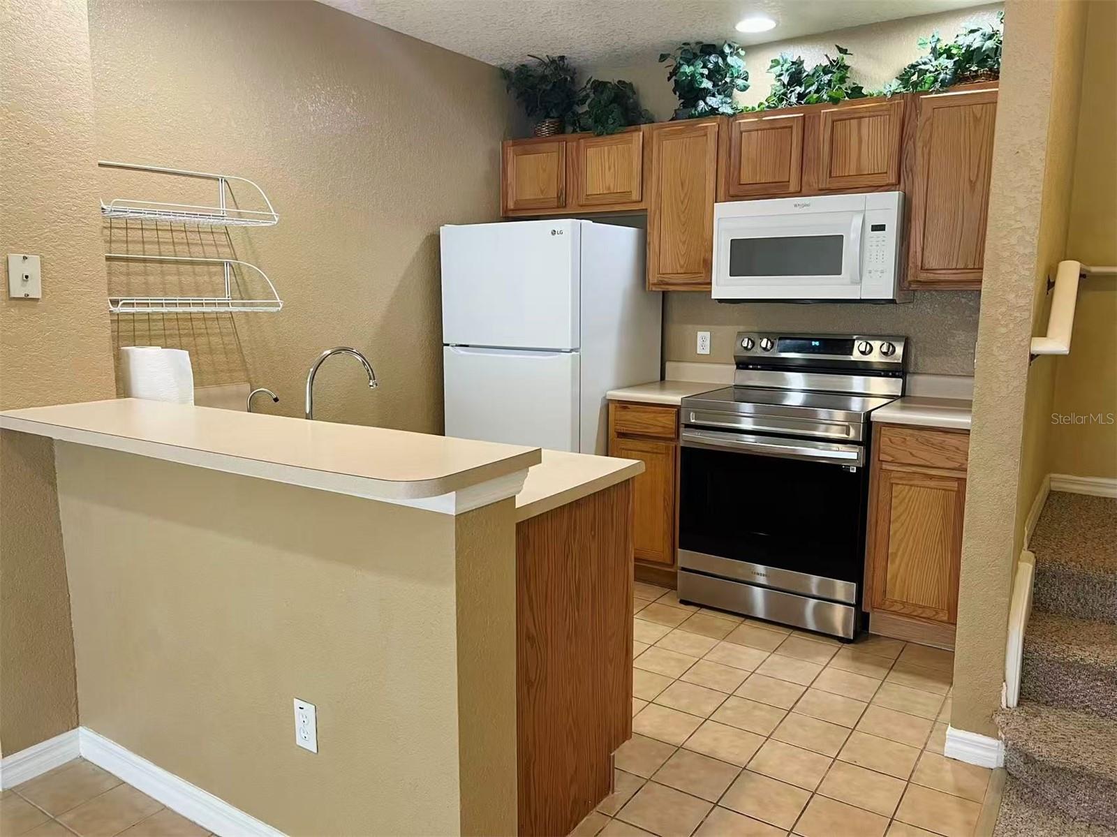 Image 5 of 43 For 4010 Santa Maria Drive 106
