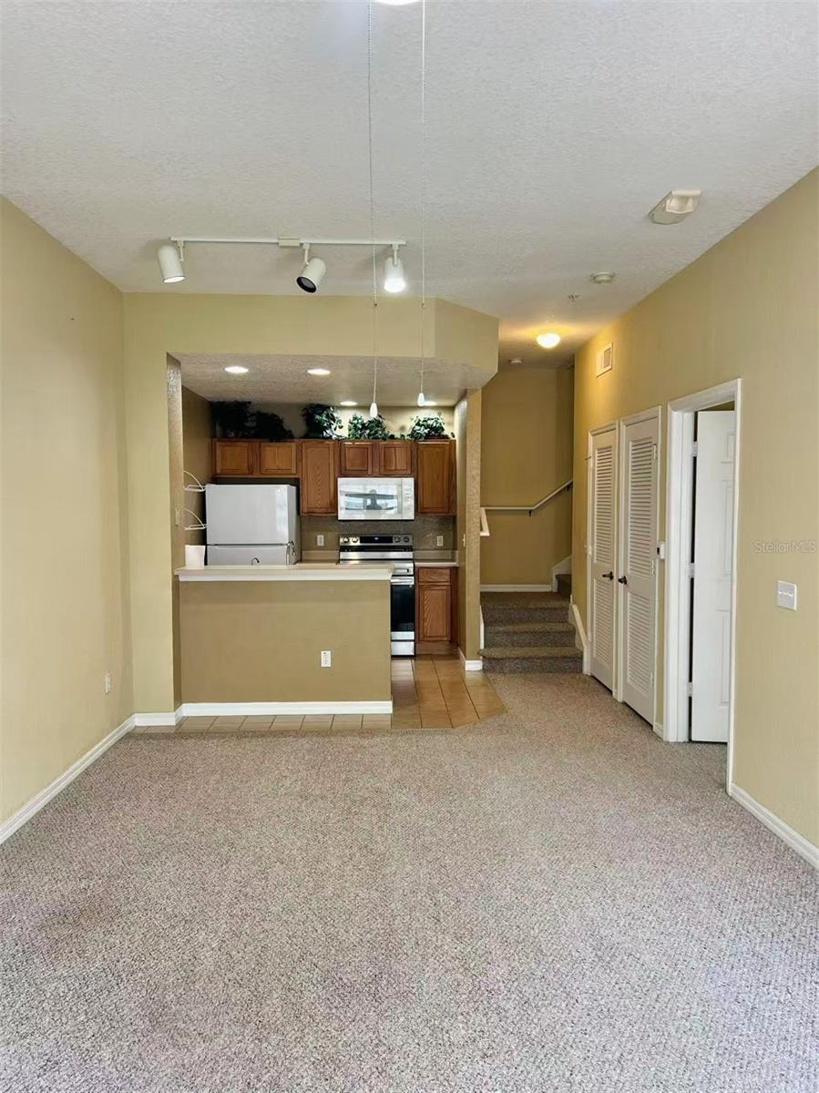 Image 9 of 43 For 4010 Santa Maria Drive 106