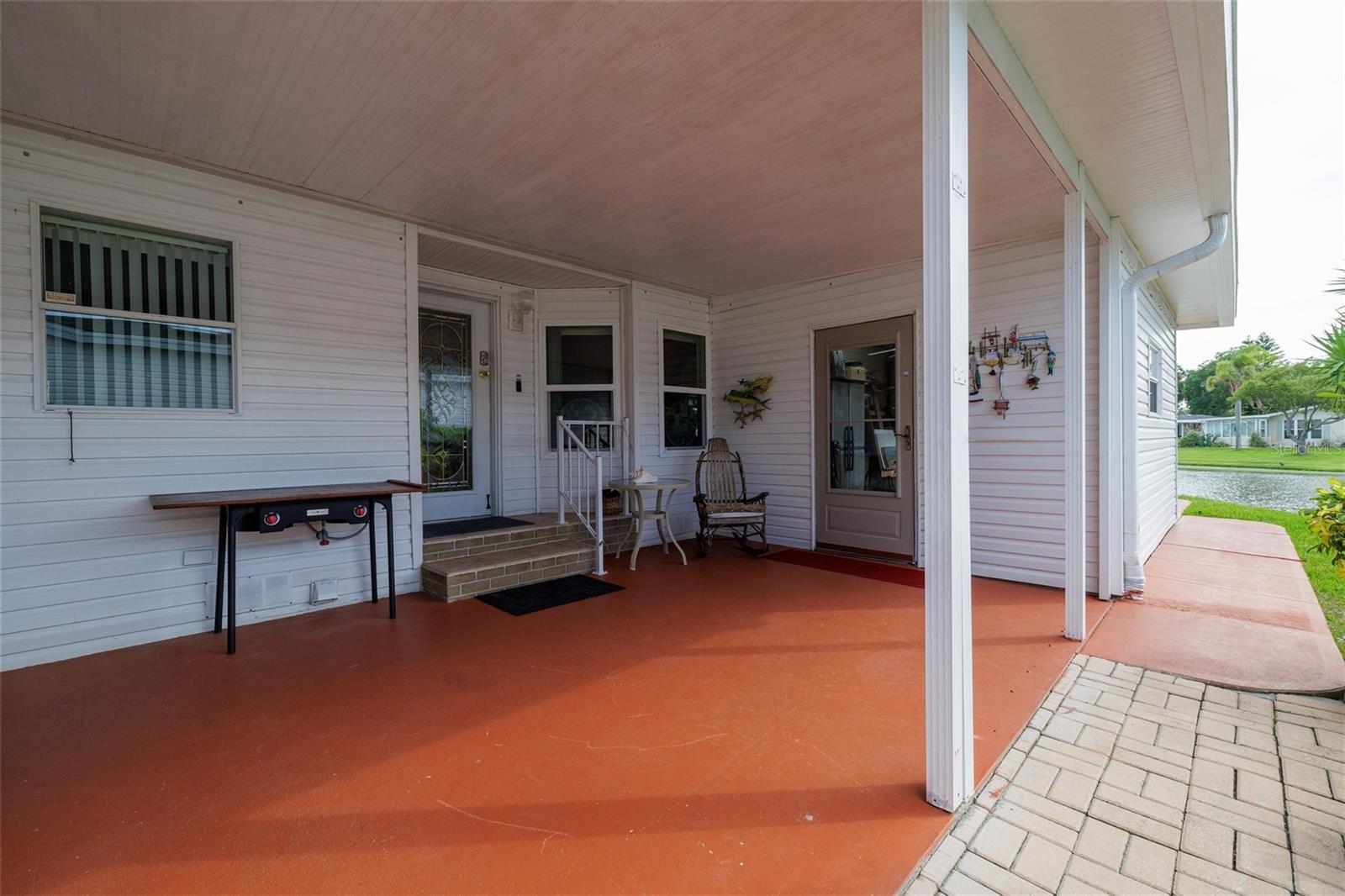 Image 10 of 58 For 726 Navigators Way