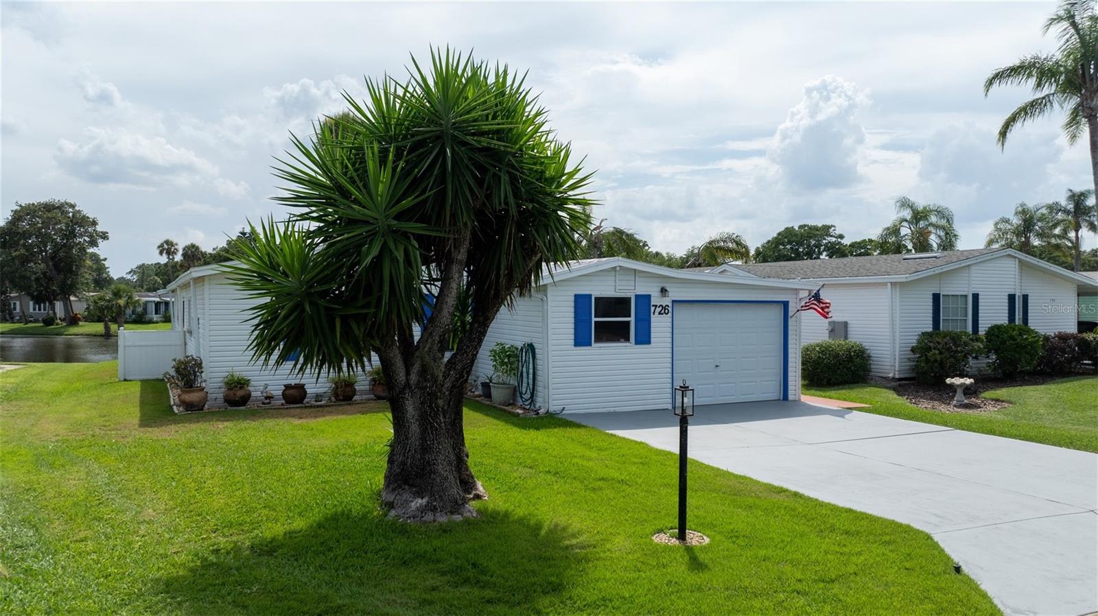 Image 4 of 58 For 726 Navigators Way