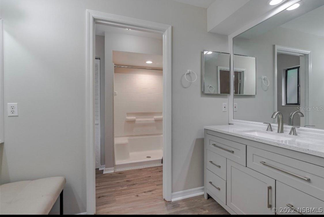 Image 10 of 28 For 1842 Evergreen Drive