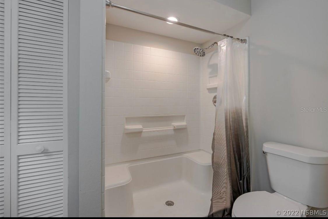 Image 11 of 28 For 1842 Evergreen Drive