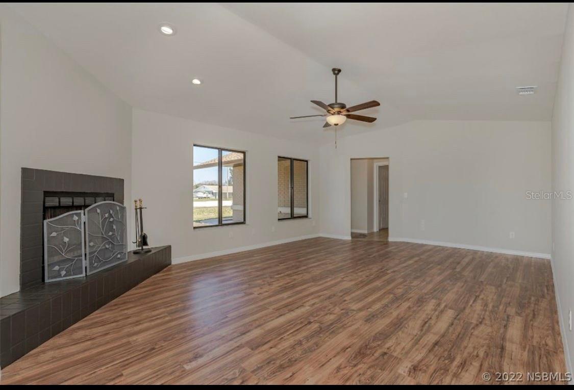Image 5 of 28 For 1842 Evergreen Drive