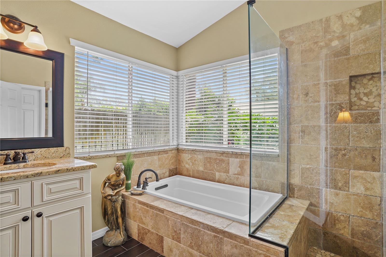 Image 22 of 42 For 1354 Dutch Elm Drive