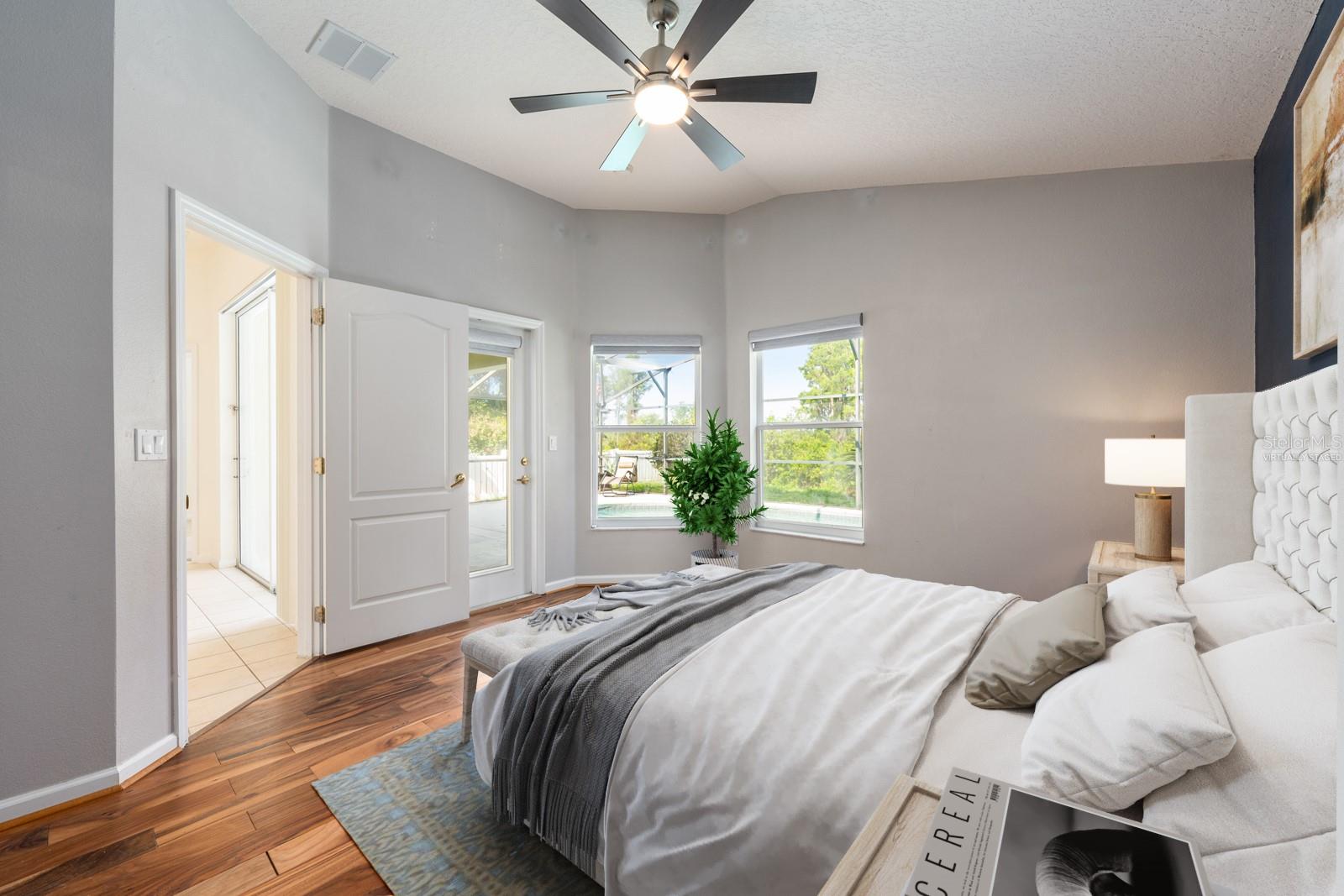 Image 12 of 30 For 15309 Markham Drive