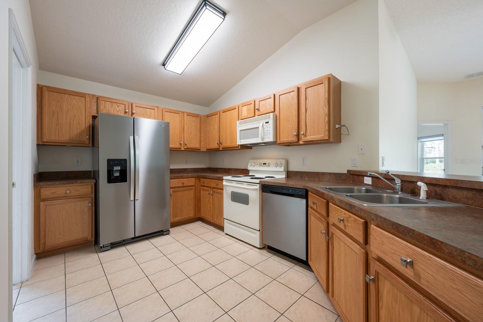 Image 7 of 30 For 15309 Markham Drive