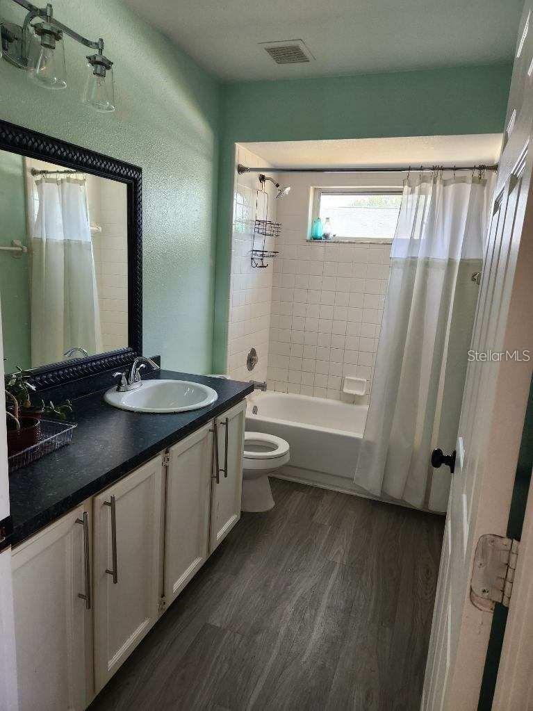 Image 19 of 21 For 2932 Paddington Way