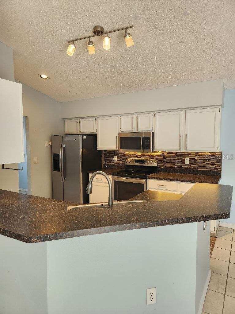 Image 4 of 21 For 2932 Paddington Way