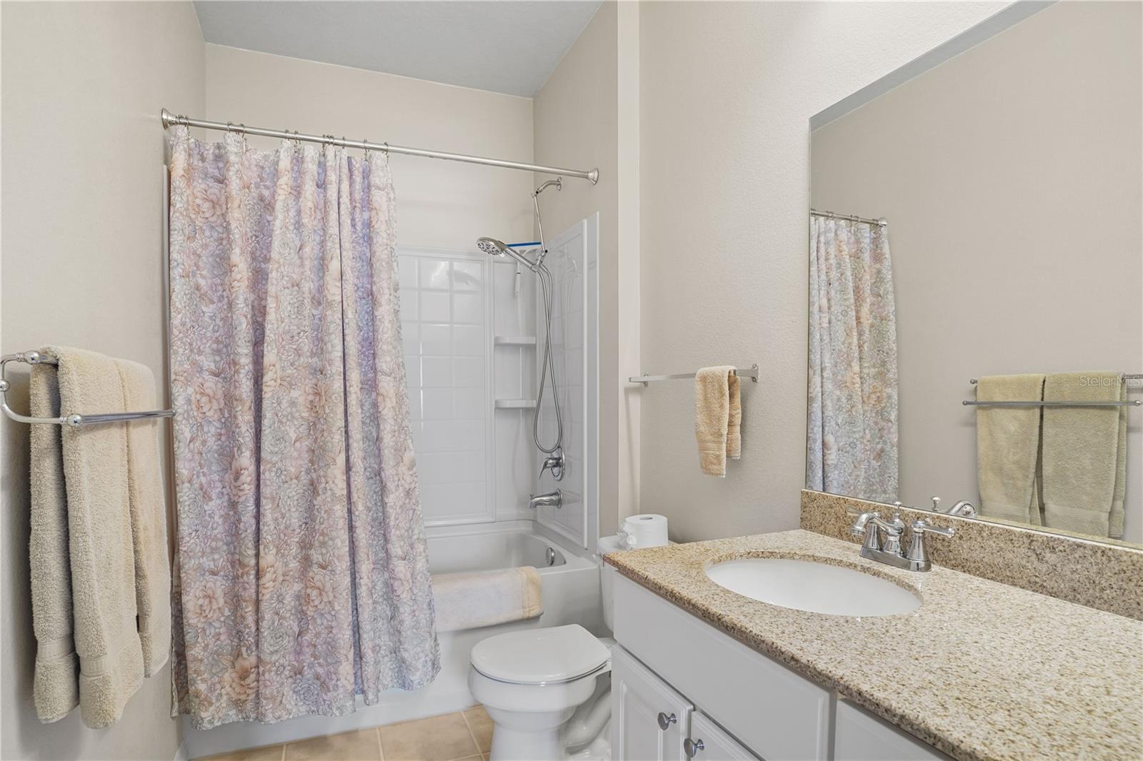 Image 18 of 47 For 1300 Eastern Pecan Place 104