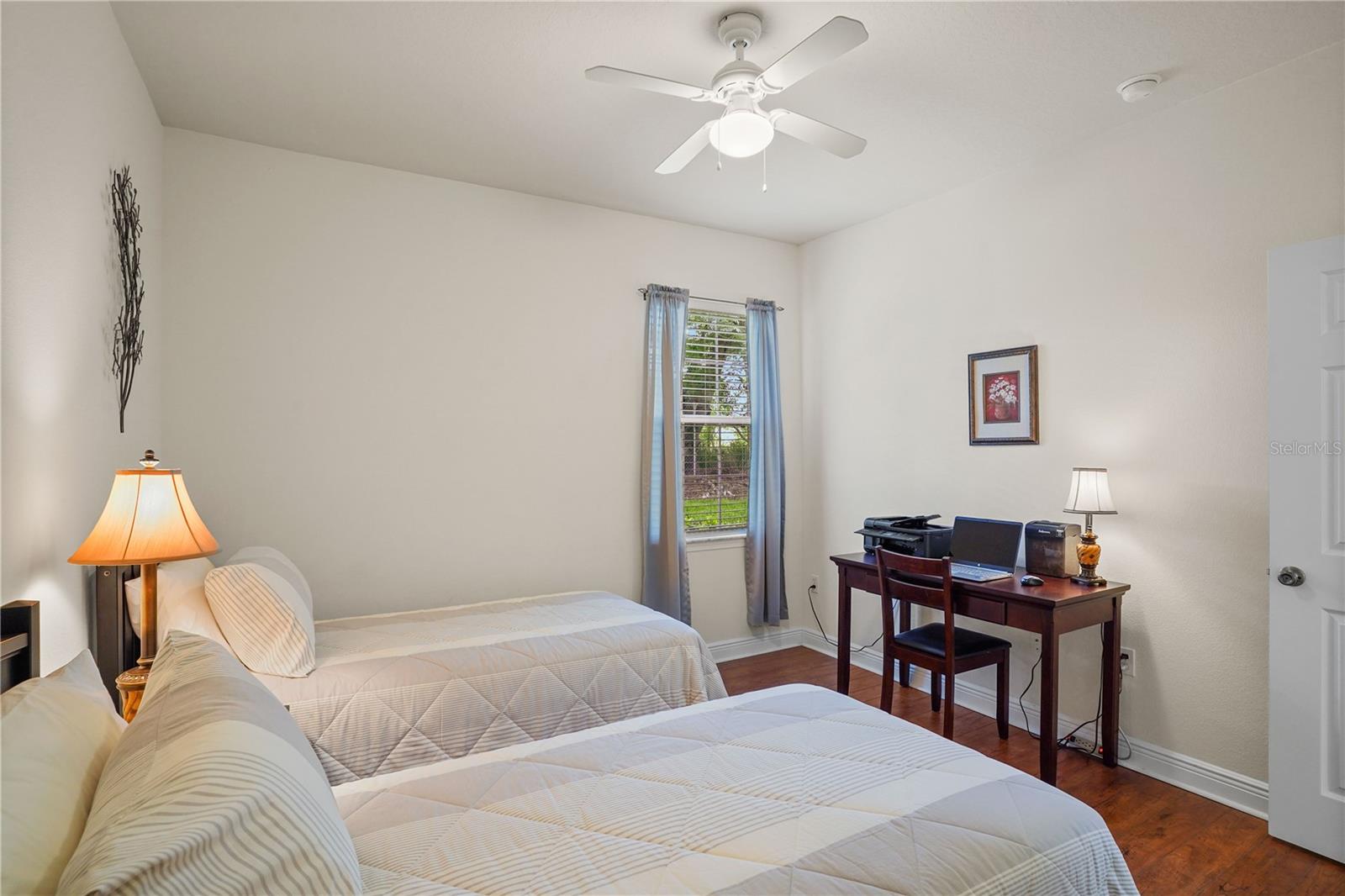 Image 20 of 47 For 1300 Eastern Pecan Place 104
