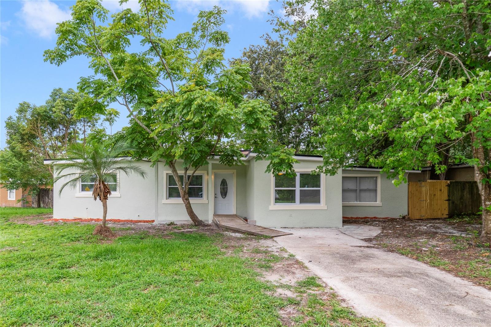 Details for 147 Country Club Drive, SANFORD, FL 32771