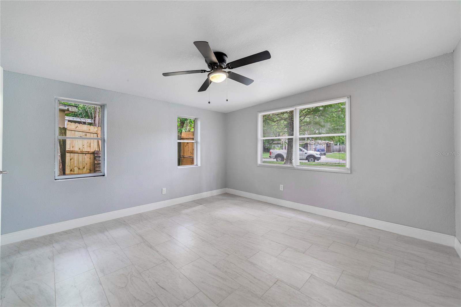 Image 14 of 25 For 147 Country Club Drive