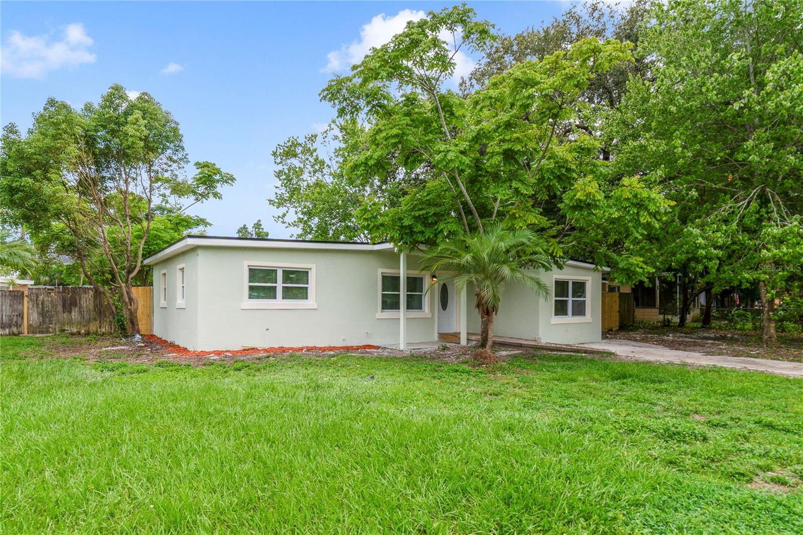 Image 2 of 25 For 147 Country Club Drive
