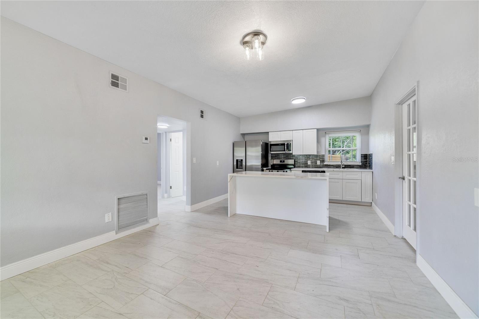 Image 6 of 25 For 147 Country Club Drive