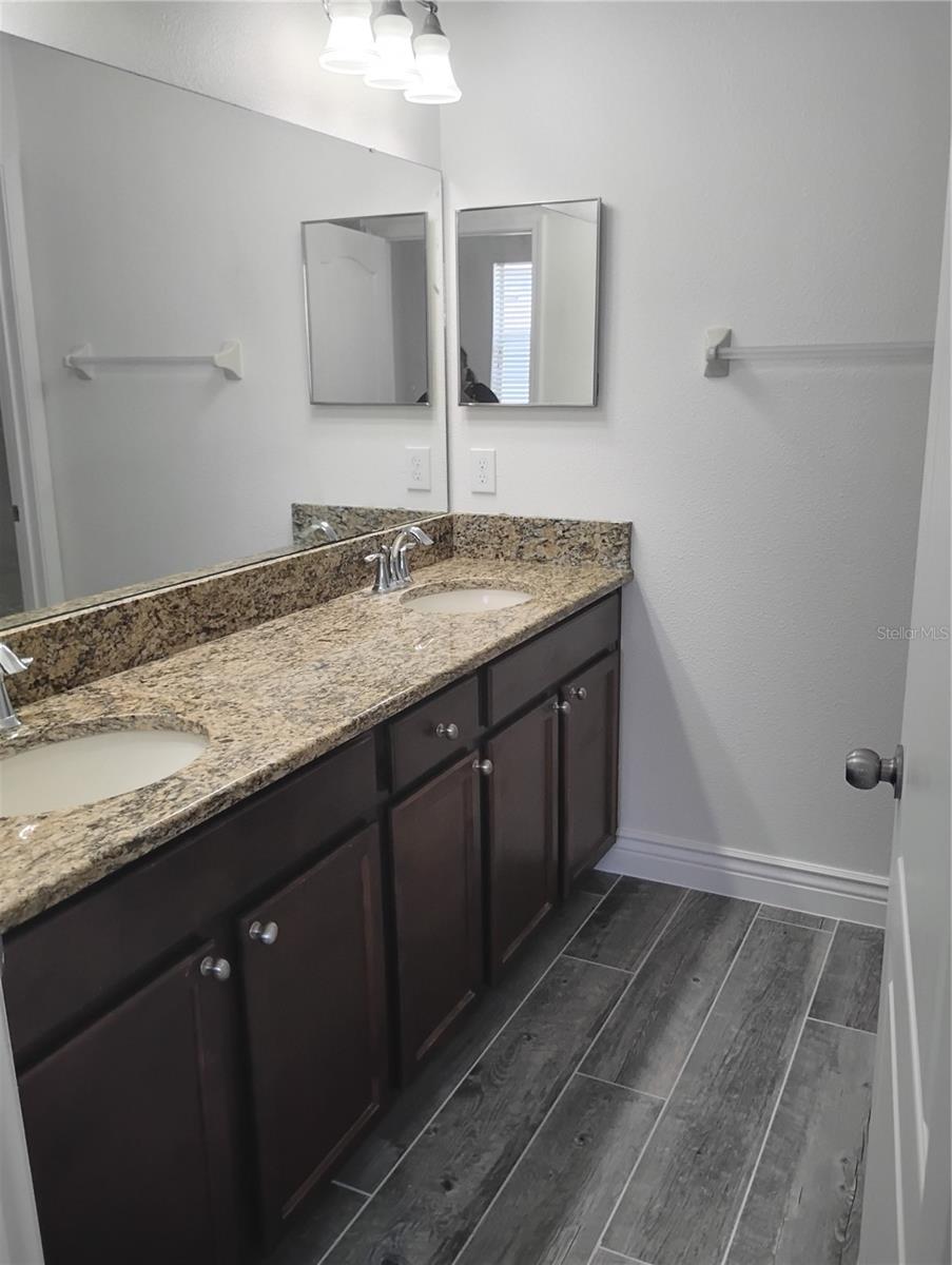 Image 13 of 30 For 12844 Strode Lane