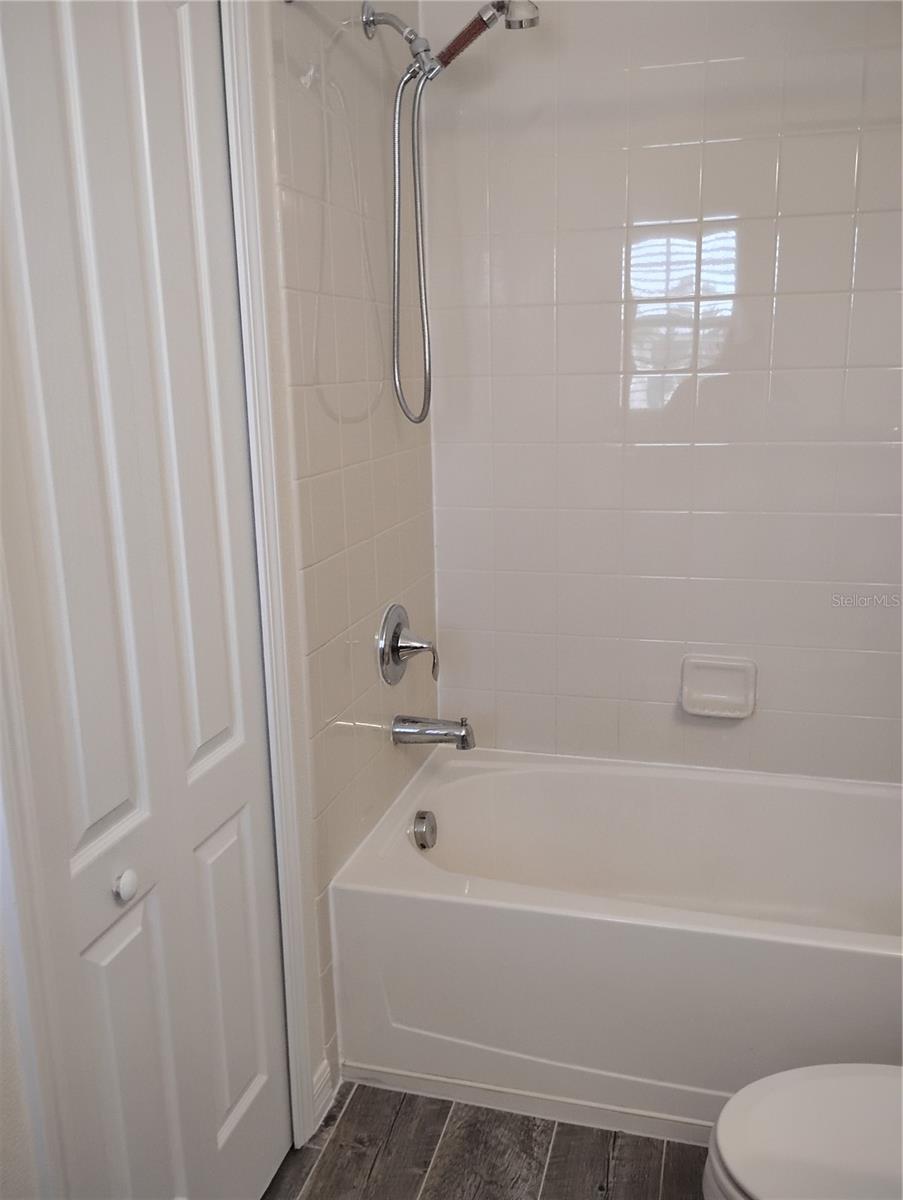 Image 28 of 30 For 12844 Strode Lane