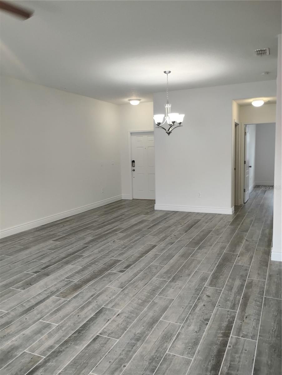 Image 4 of 30 For 12844 Strode Lane