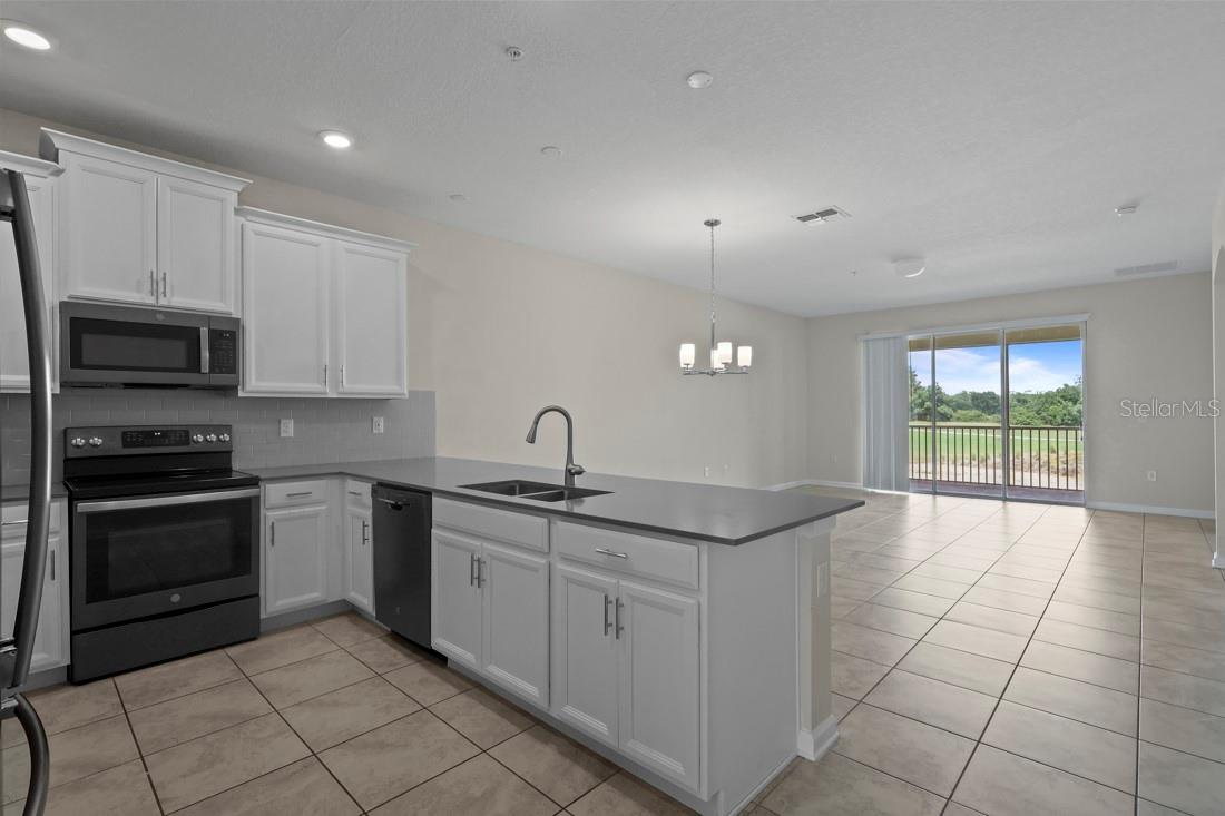 Image 4 of 35 For 877 Ocean Course Avenue