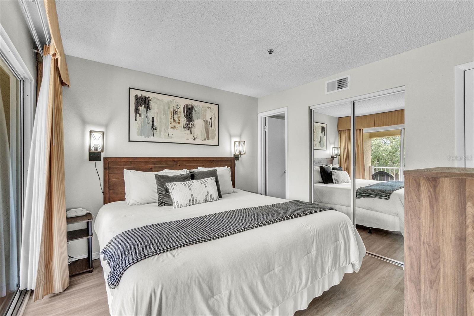 Image 12 of 29 For 6337 Parc Corniche Drive 2312