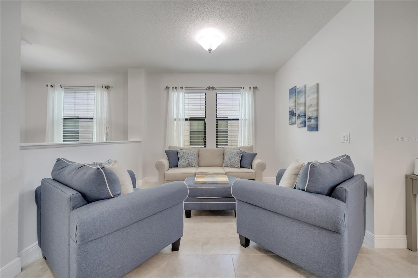 Image 10 of 58 For 921 Costa Mesa Lane