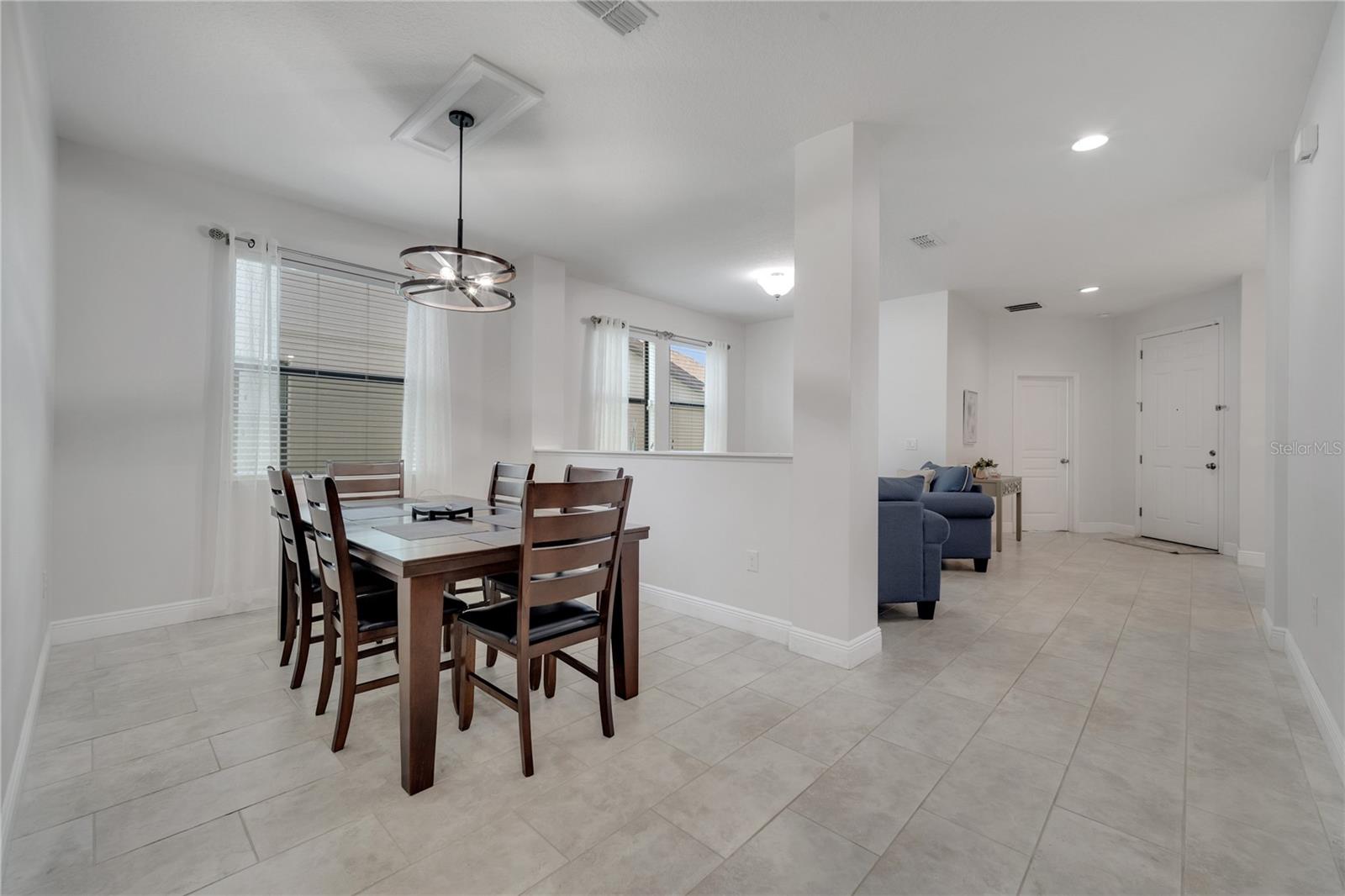 Image 13 of 58 For 921 Costa Mesa Lane