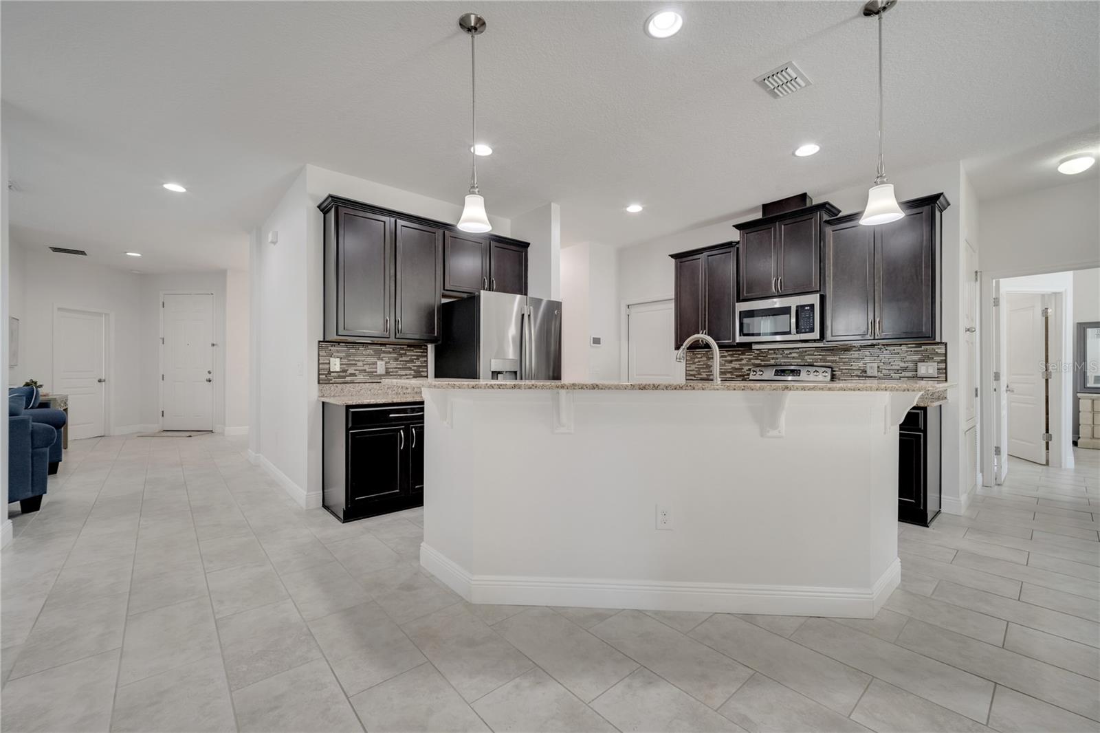 Image 17 of 58 For 921 Costa Mesa Lane