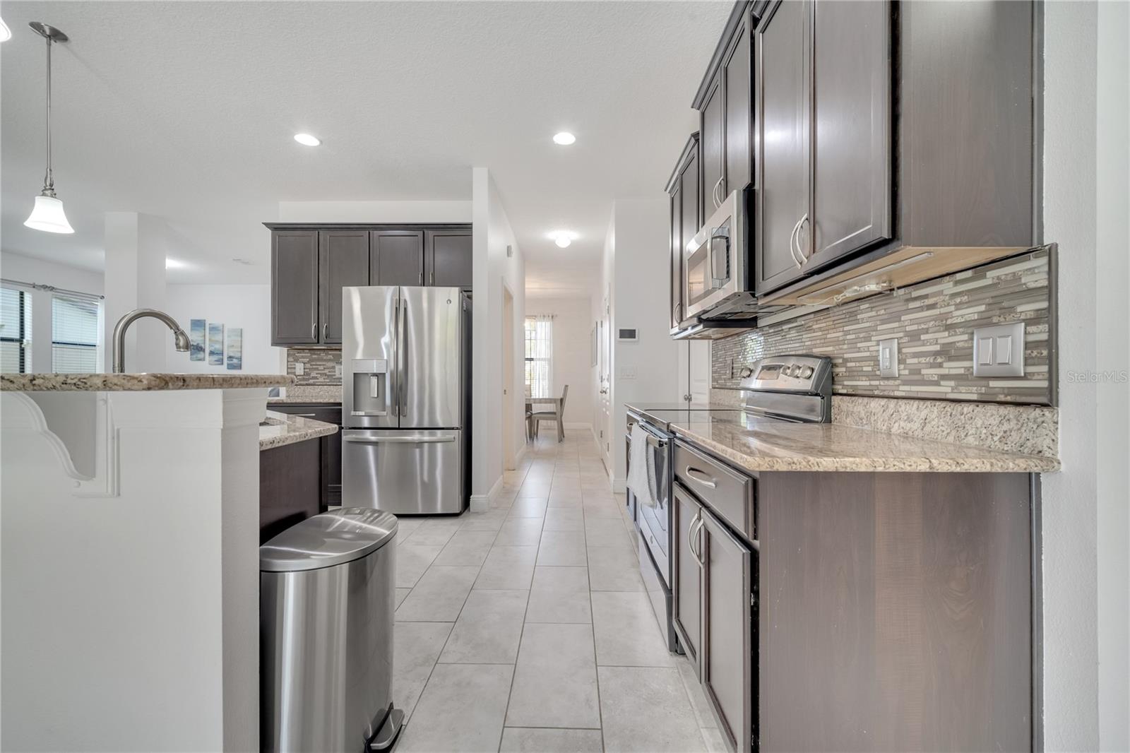 Image 21 of 58 For 921 Costa Mesa Lane