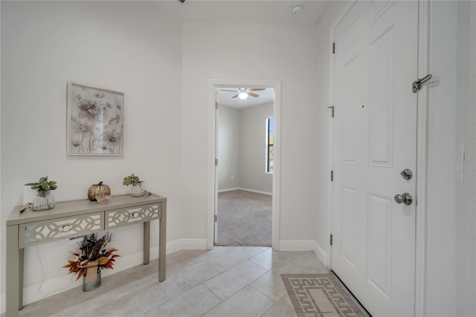 Image 4 of 58 For 921 Costa Mesa Lane