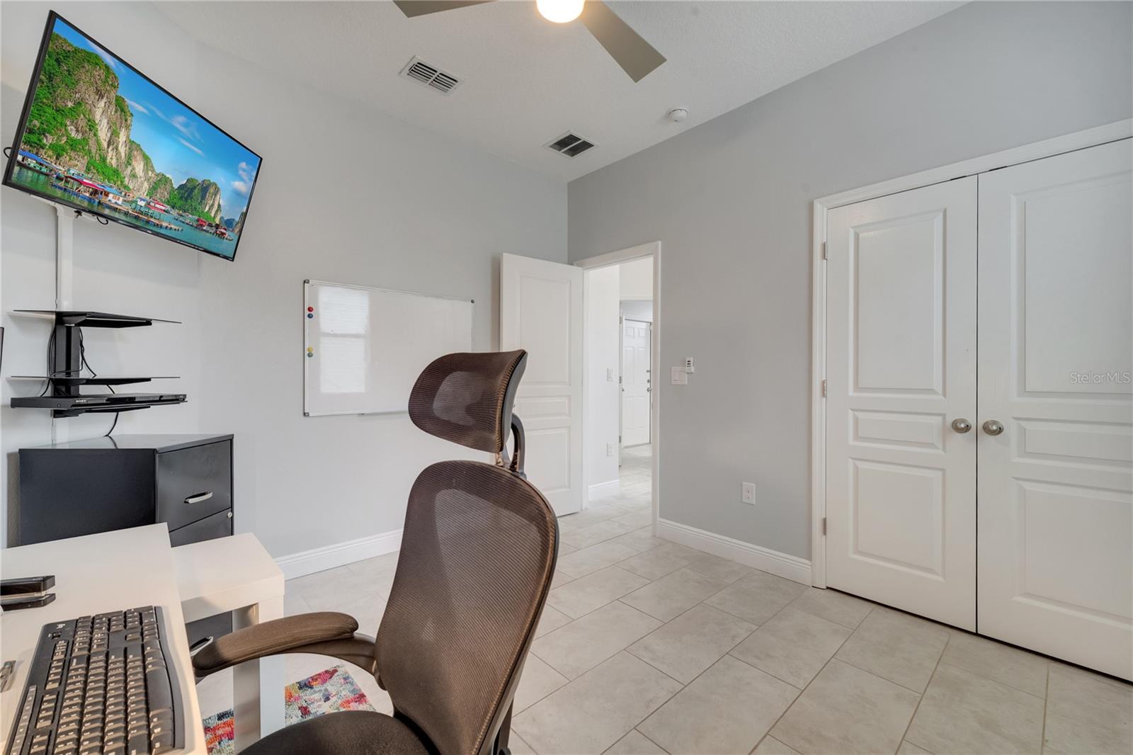 Image 41 of 58 For 921 Costa Mesa Lane