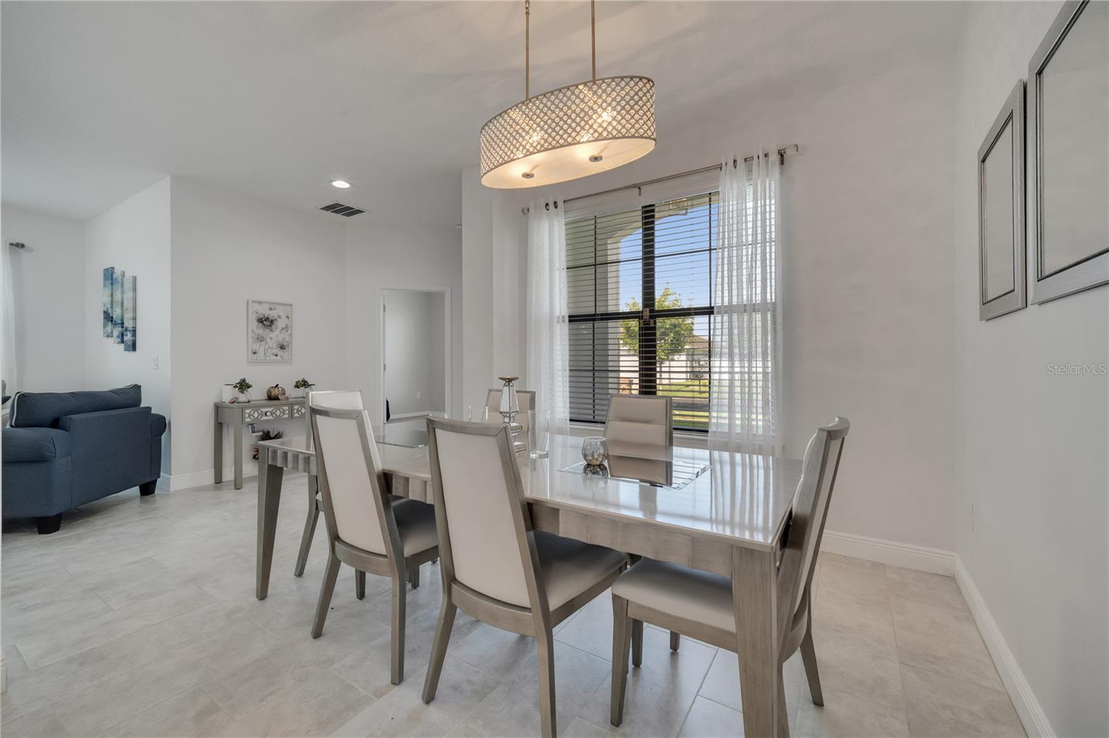Image 7 of 58 For 921 Costa Mesa Lane