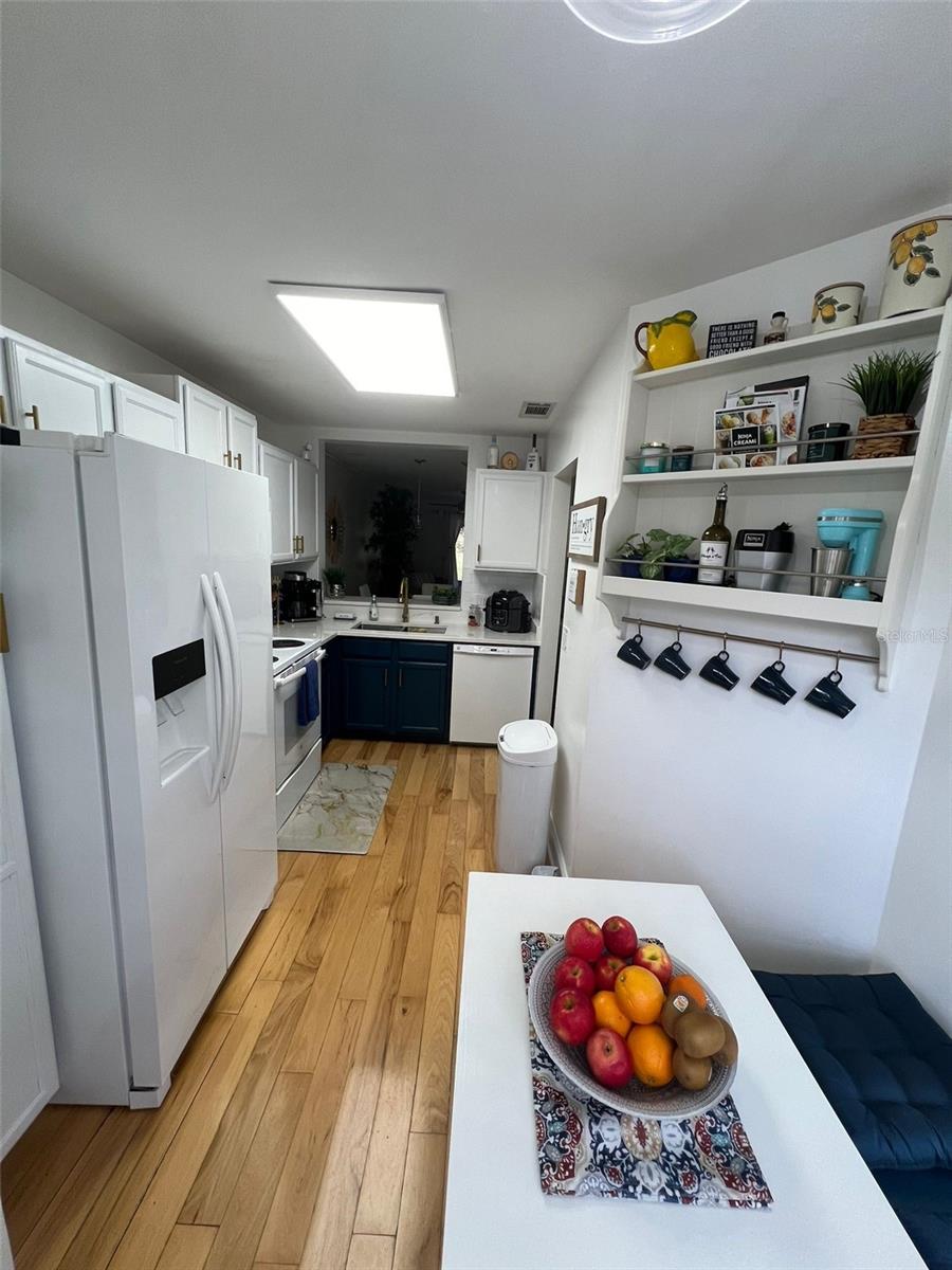 Image 5 of 20 For 5100 Burchette Road 101