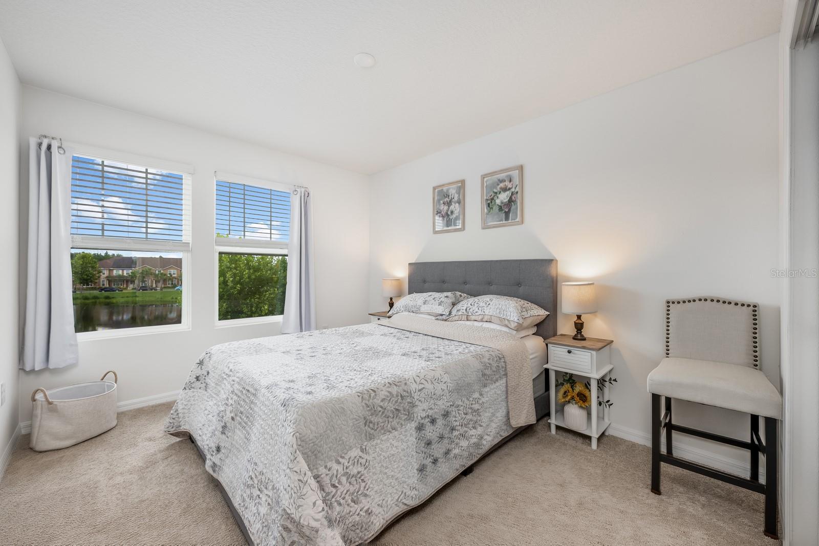 Image 14 of 22 For 10221 Highline Crest Street