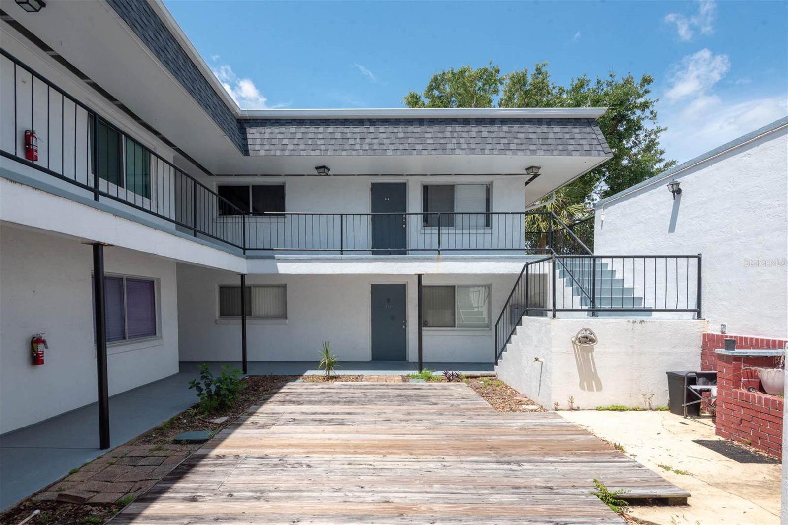 Image 5 of 19 For 303 Ridge Boulevard 2100