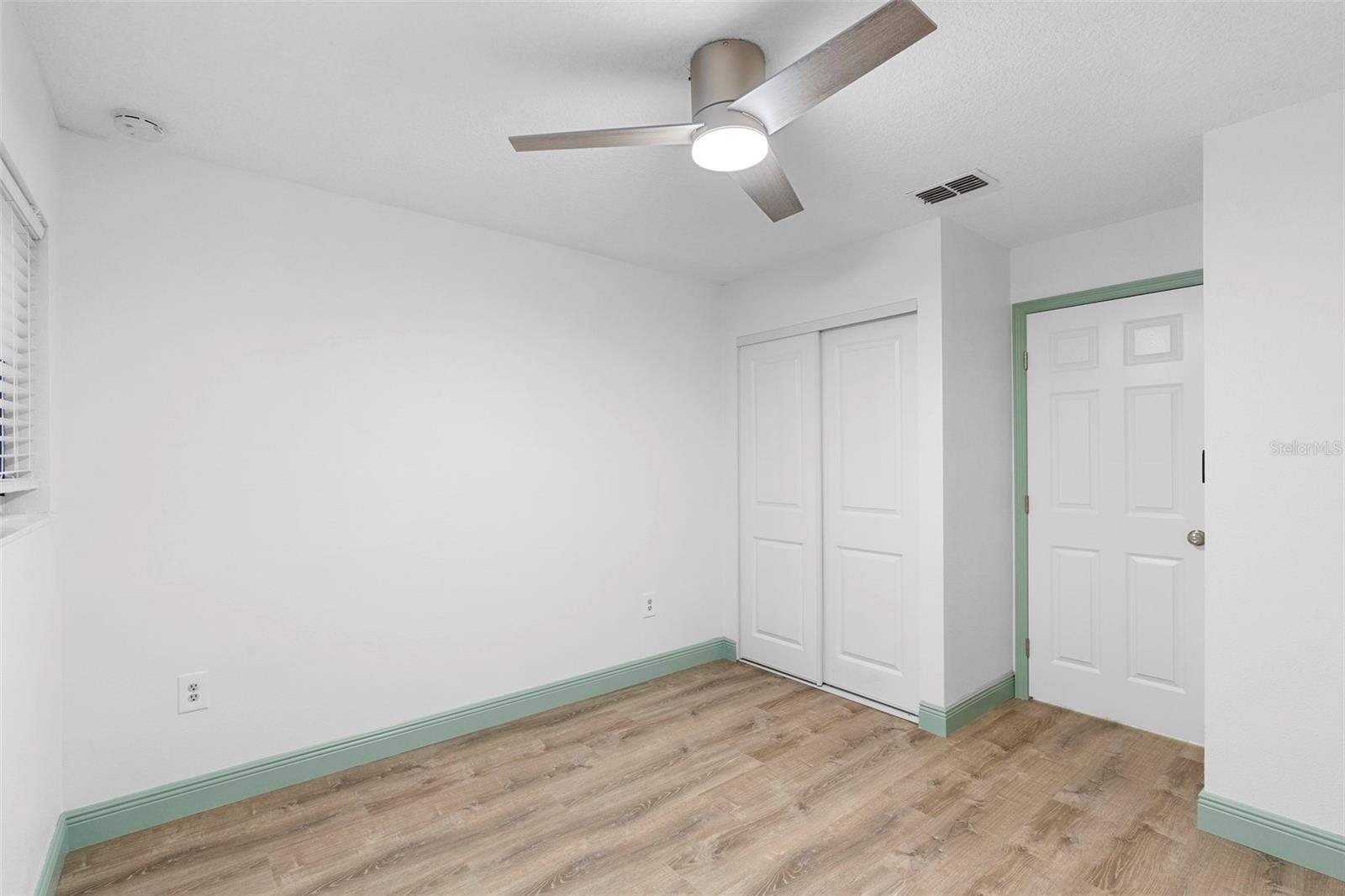 Image 29 of 46 For 101 Grand Plaza Drive P6