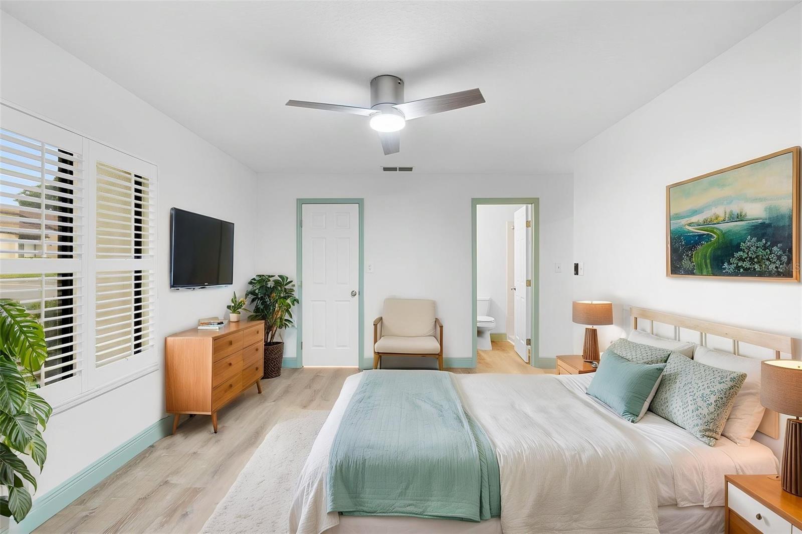 Image 31 of 46 For 101 Grand Plaza Drive P6