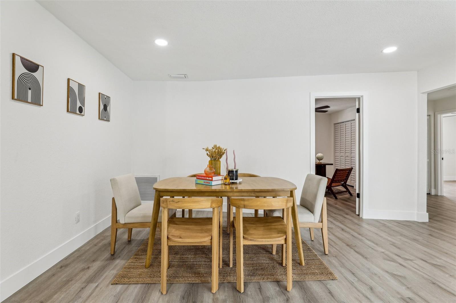 Image 11 of 67 For 7124 Turquoise Lane