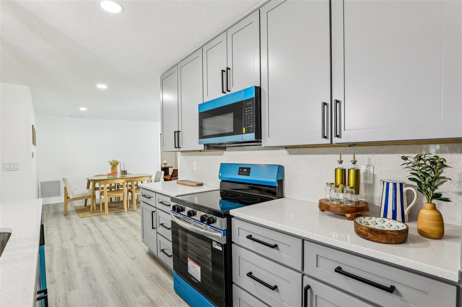 Image 15 of 67 For 7124 Turquoise Lane
