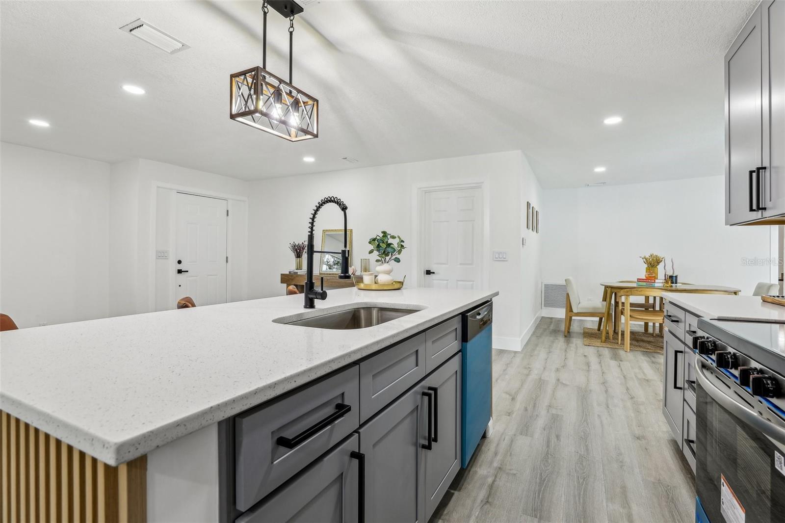 Image 16 of 67 For 7124 Turquoise Lane