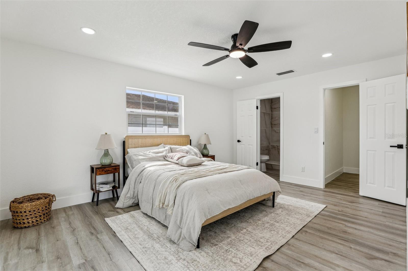 Image 21 of 67 For 7124 Turquoise Lane