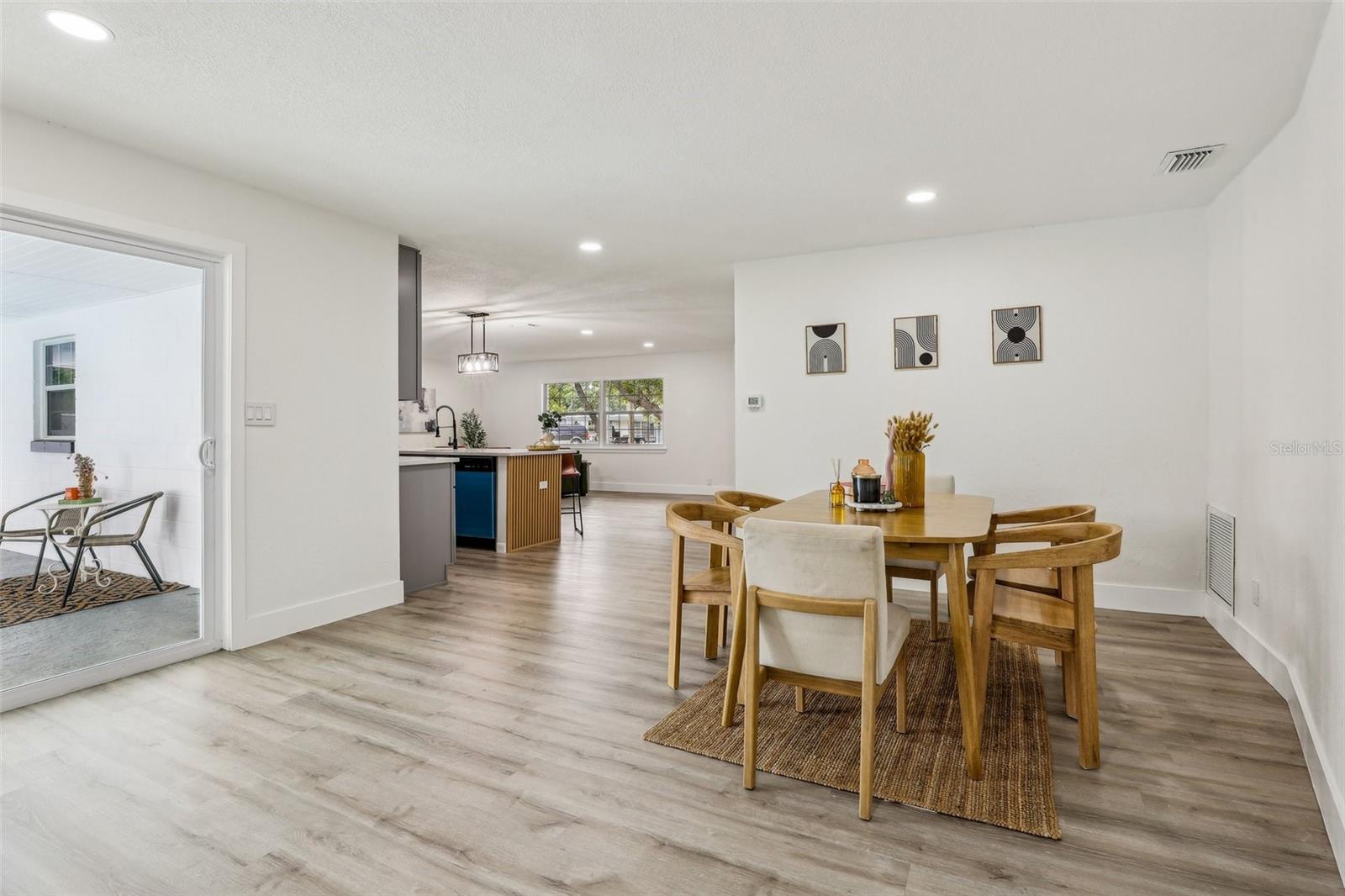 Image 8 of 67 For 7124 Turquoise Lane